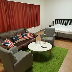 https://trestads-vardshus-hotellpensionat.gothenburg-hotel.com